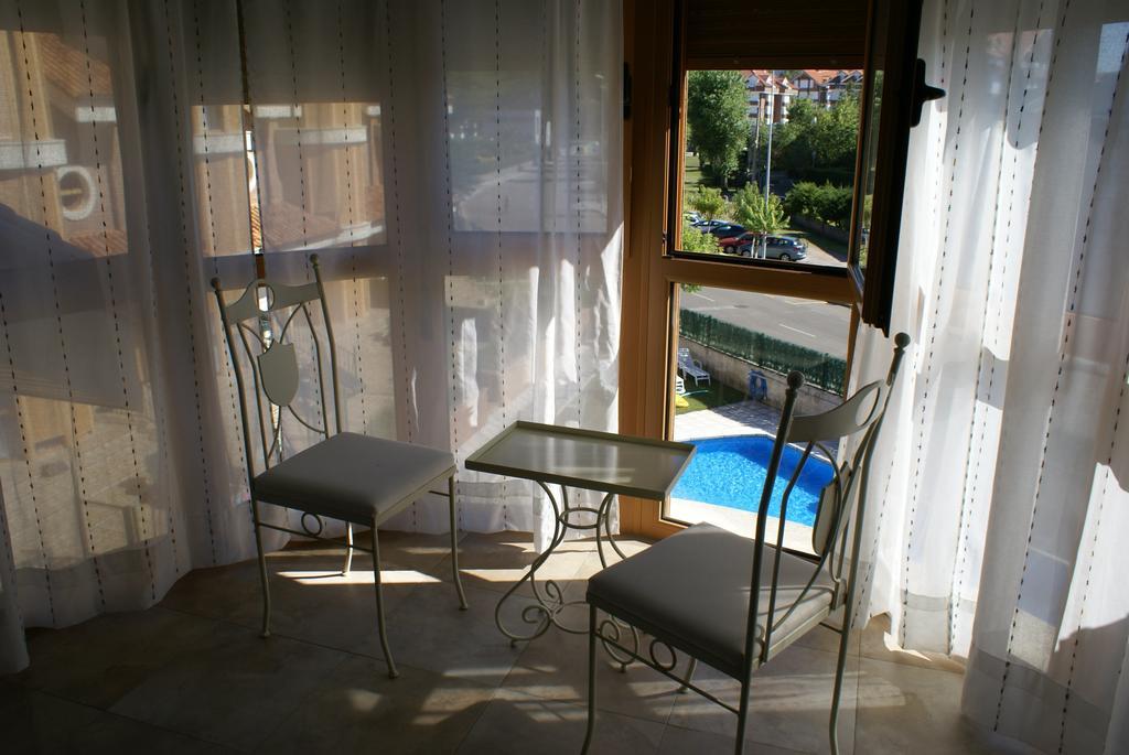 Apartamentos Quinto Sueno Noja Quarto foto